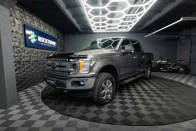 Gebraucht Ford V8 XLT 401 PS (294 kW) 2019 Grau SUV