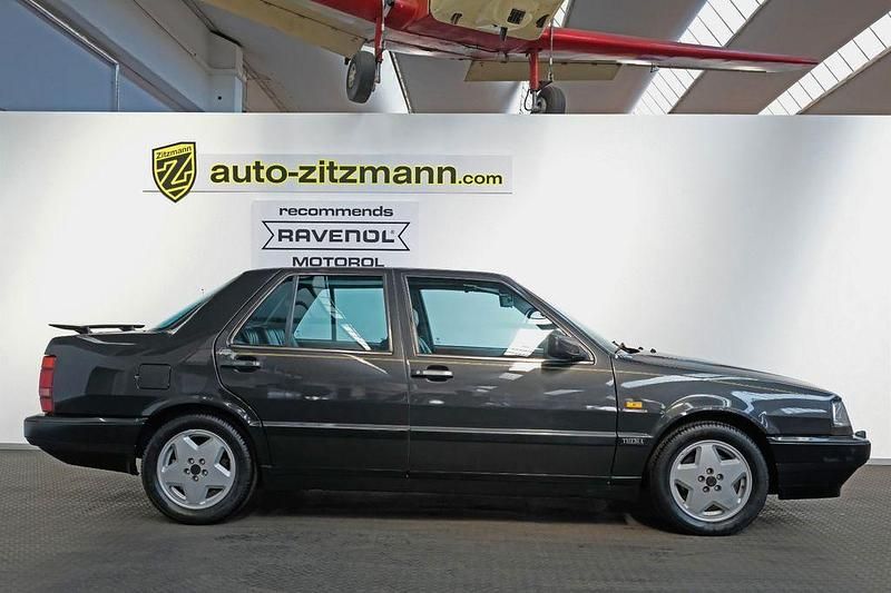 Schwarz Gebraucht 1991 Lancia Thema Limousine | 19.900 € - Bild 1/4
