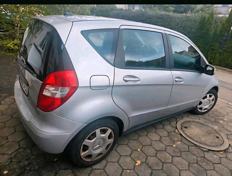 Silber Gebraucht 2008 Mercedes A150 Van / Kleinbus | 1.111 € (Guter Preis) - Bild 1/4