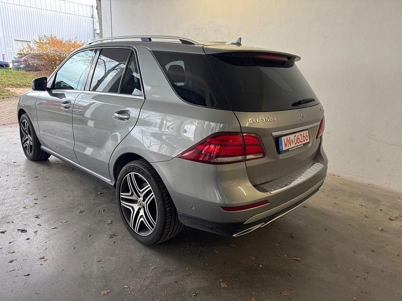 Gebraucht Mercedes GLE350 258 PS (189 kW) 2016 Silber SUV