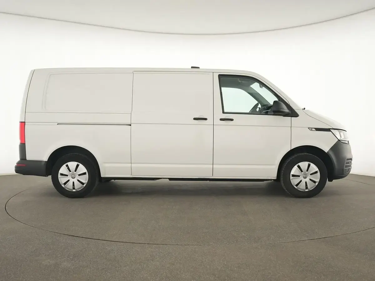 Używany VW Transporter 150 KM (110 kW) 2021 Biały Van