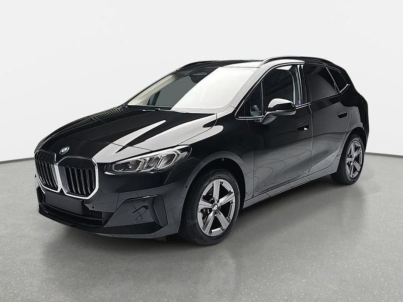 Gebraucht BMW 220 Active Tourer Performance 170 PS (125 kW) 2025 Schwarz Van / Kleinbus