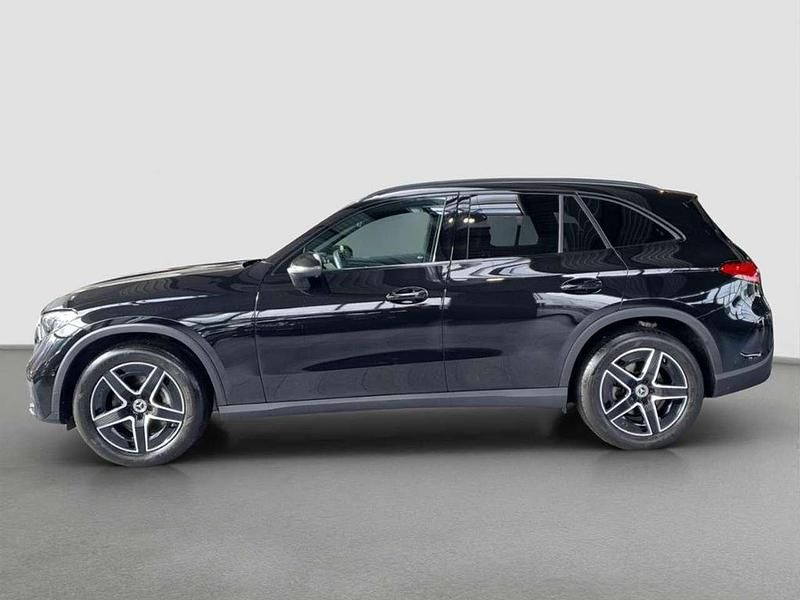 Gebraucht Mercedes GLC300 AMG line 269 PS (197 kW) 2025 Schwarz SUV