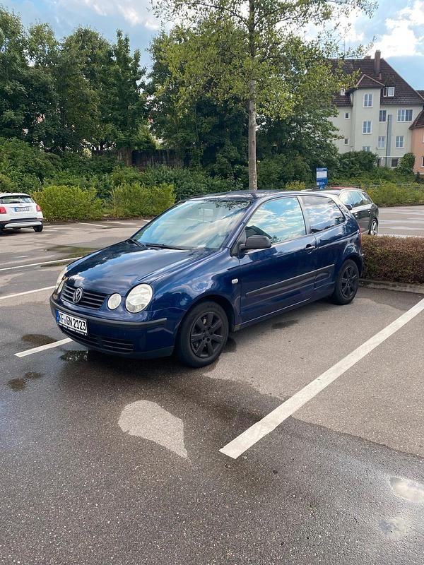 Blau Gebraucht 2004 VW Polo Kleinwagen | 700 € (Guter Preis) - Bild 1/4