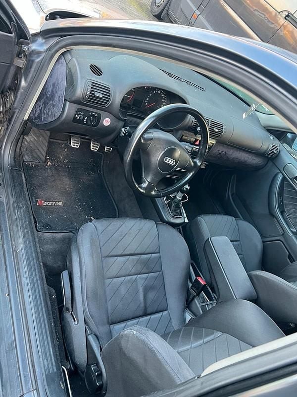 Gebraucht Audi A3 200 PS (147 kW) 2000 Grau Kleinwagen