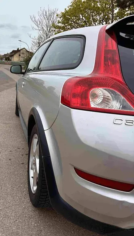Gebraucht Volvo C30 Momentum 114 PS (83 kW) 2011 Silber Kleinwagen