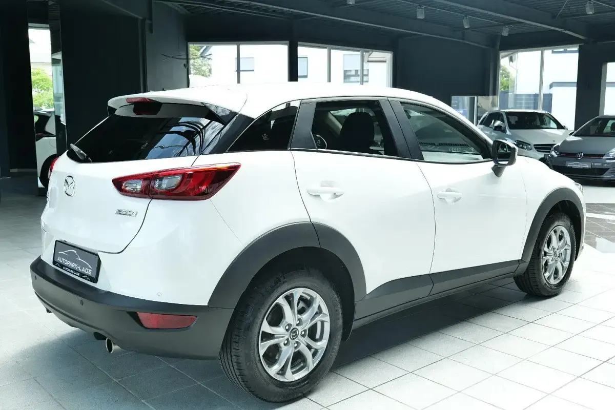 Gebraucht Mazda CX-3 Exclusive-Line 150 PS (110 kW) 2017 Weiß SUV