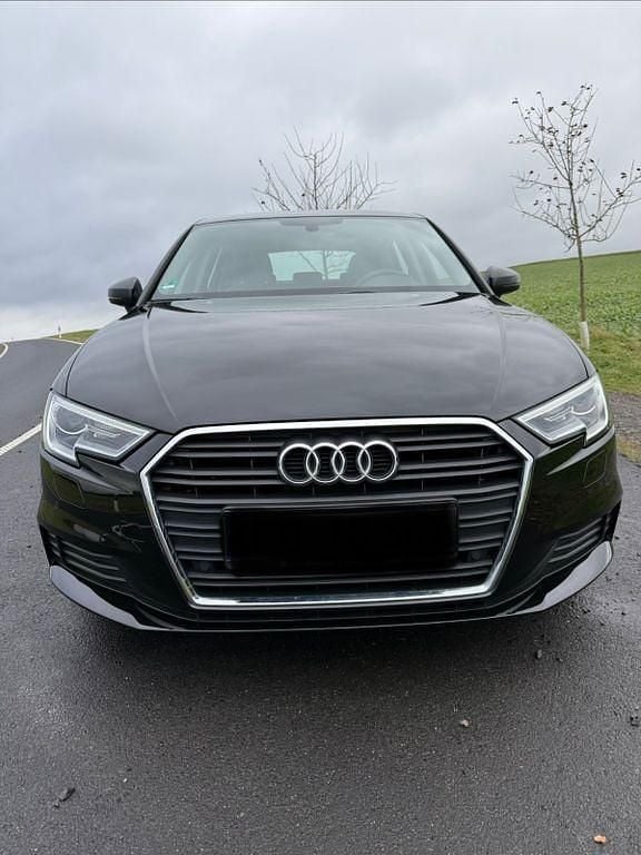 Gebraucht Audi A3 116 PS (85 kW) 2016 Schwarz Limousine