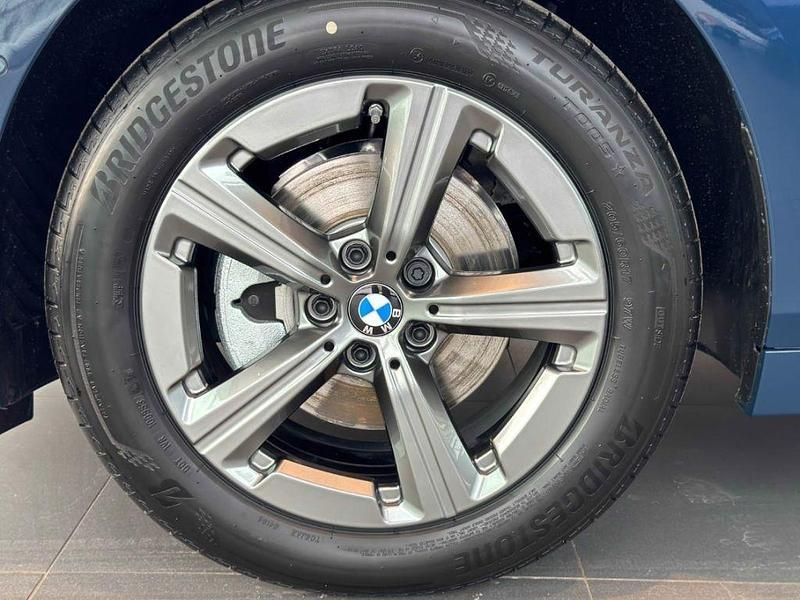 Neu BMW 216 Luxury Line 122 PS (89 kW) 2026 Blau Kombi