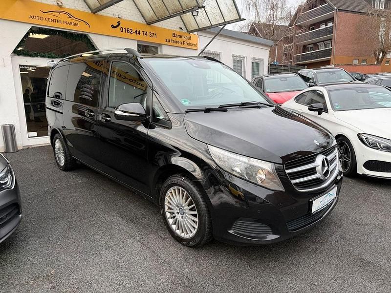 Gebraucht Mercedes V220 163 PS (119 kW) 2016 Schwarz Van / Kleinbus