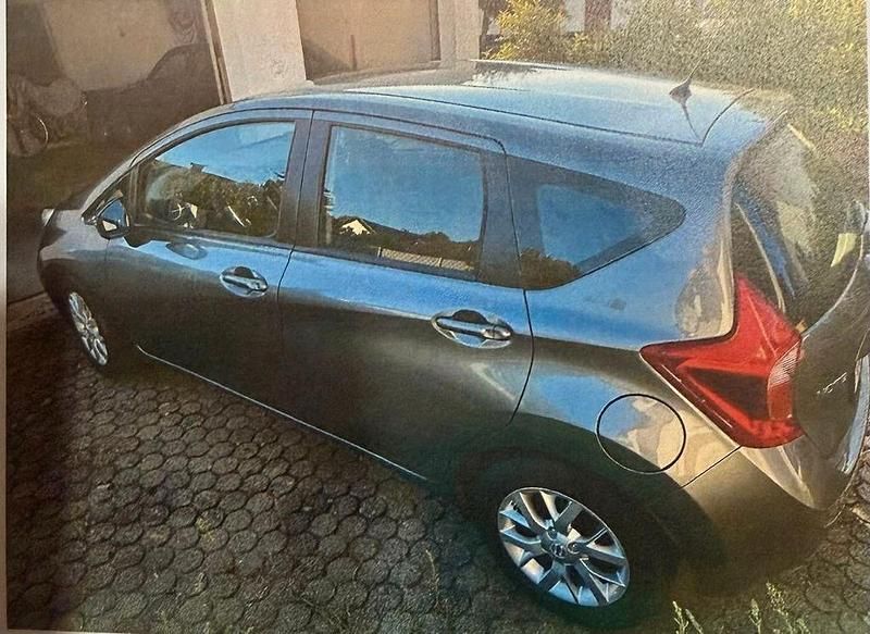 Grau Gebraucht 2014 Nissan Note Acenta Limousine | 7.990 € (Fairer Preis) - Bild 1/4