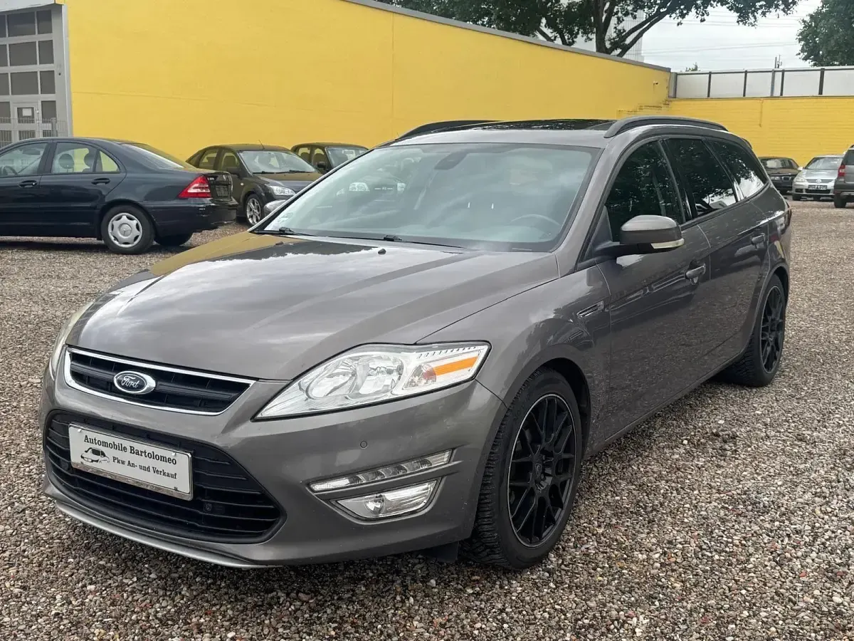 Gebraucht Ford Mondeo Champions Edition 160 PS (117 kW) 2012 Braun Kombi