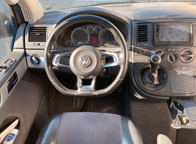 Verkauft VW T5 2,5 TDi Camper Umbau 8f., gebraucht 2006, 195.000 km in  Blumberg