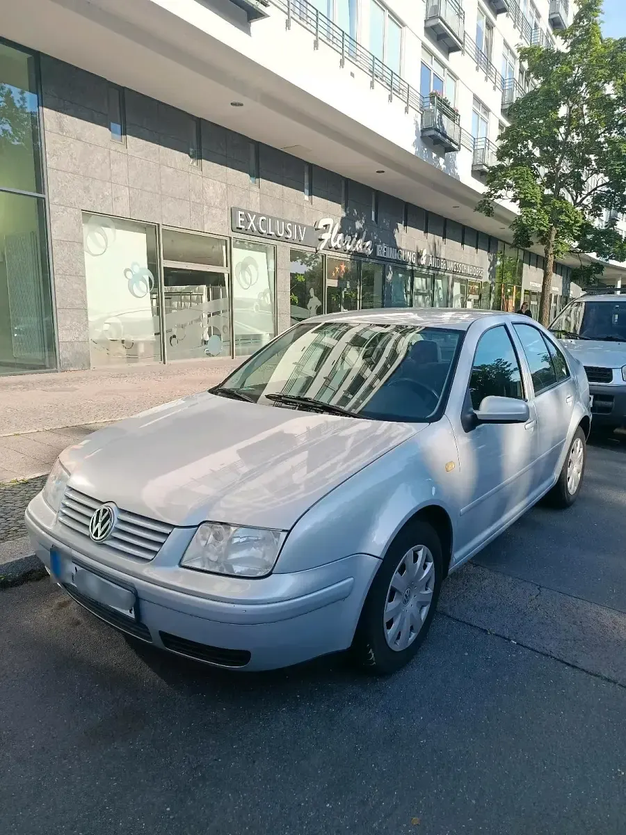 Gebraucht VW Bora Trendline 115 PS (84 kW) 1998 Silber Limousine