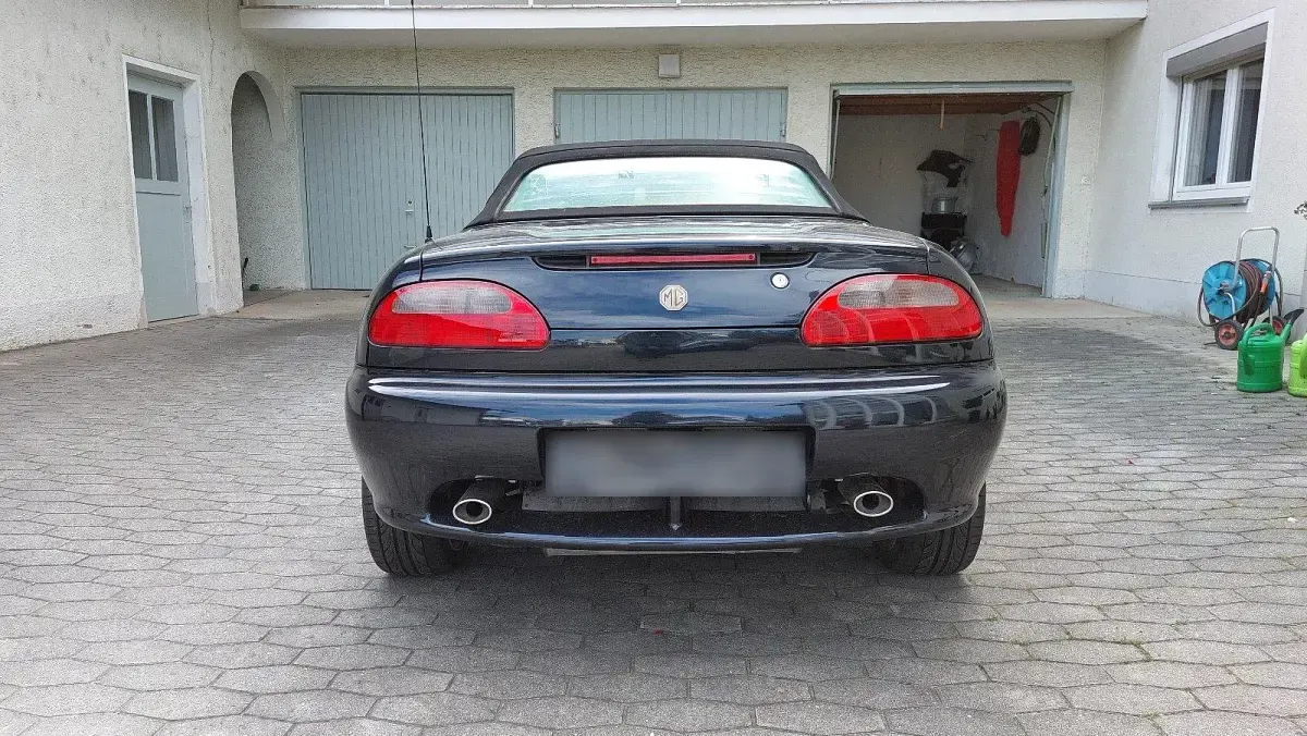 Gebraucht MG F 120 PS (88 kW) 2001 Schwarz Cabrio