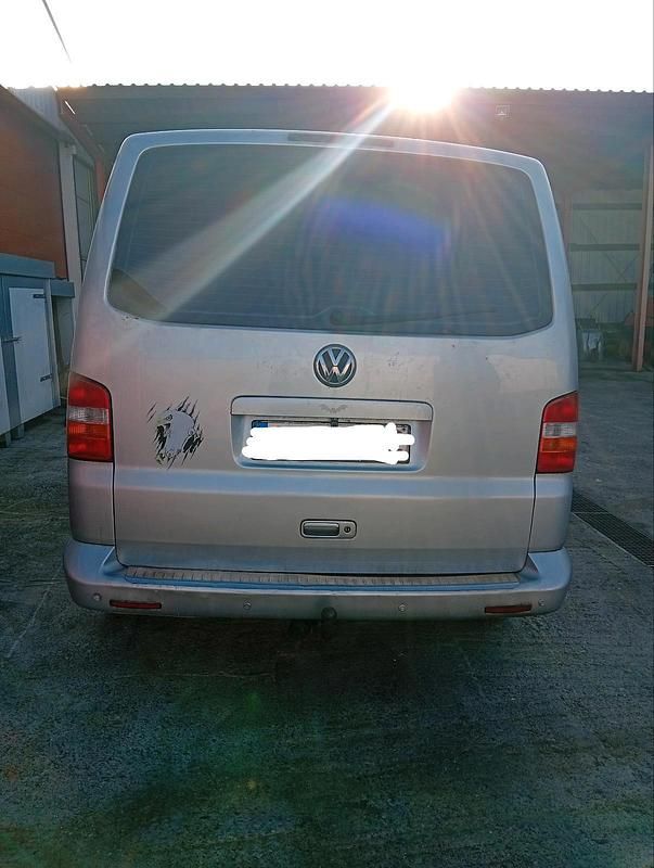 Gebraucht VW Caravelle 174 PS (127 kW) 2007 Silber Van / Kleinbus
