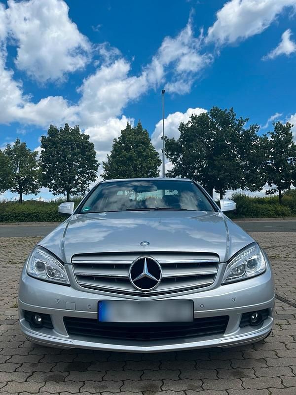 Gebraucht Mercedes C220 170 PS (125 kW) 2007 Silber Limousine