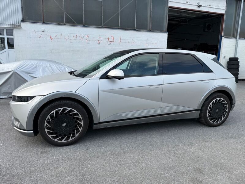 Gold Gebraucht 2021 Hyundai Ioniq 5 SUV | 28.999 € (Superpreis) - Bild 1/4