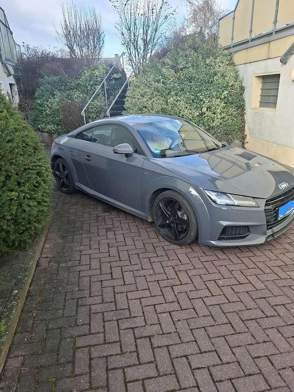 Gebraucht Audi TT 179 PS (131 kW) 2016 Grau Coupé