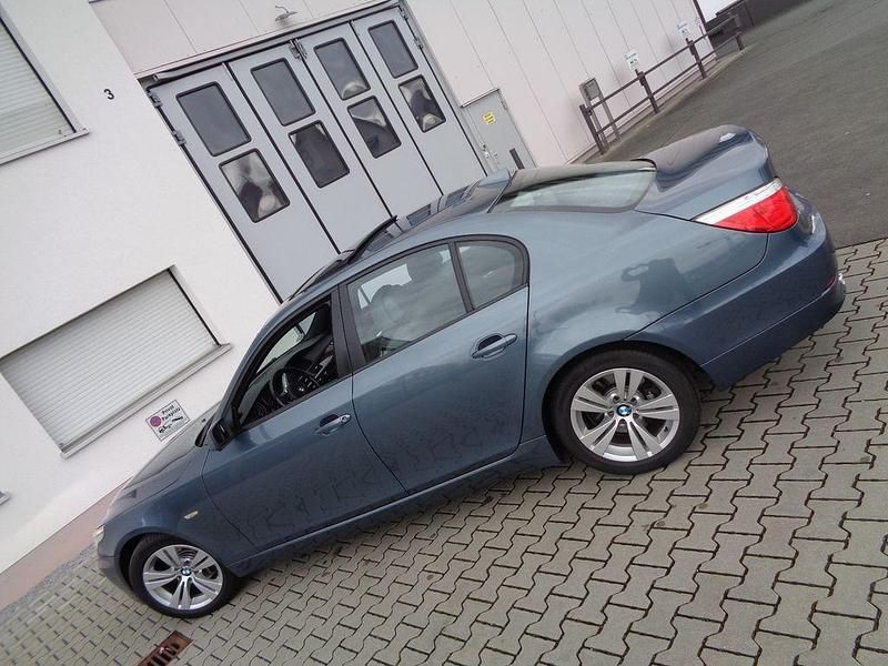Gebraucht BMW 525 Efficient Dynamics 218 PS (160 kW) 2009 Grau Limousine