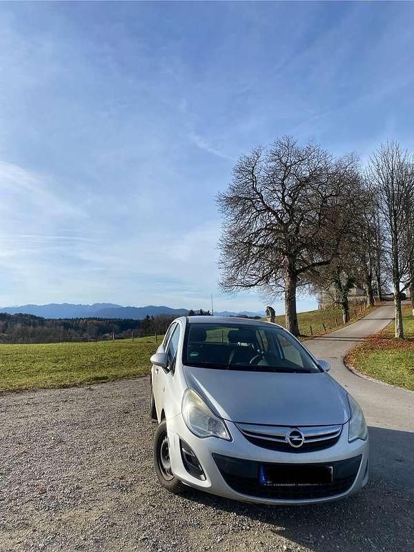 Używany Opel Corsa Edition 95 KM (69 kW) 2012 Szary Hatchback