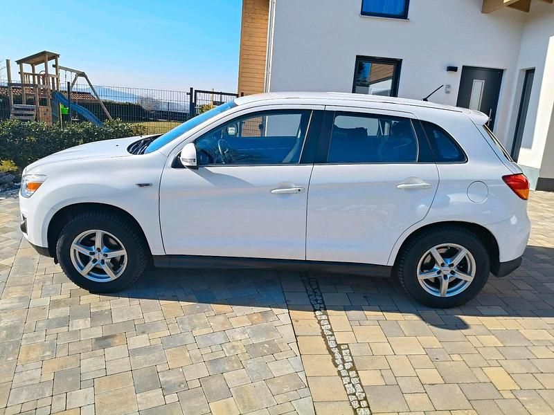 Gebraucht Mitsubishi ASX 117 PS (86 kW) 2015 Weiß SUV