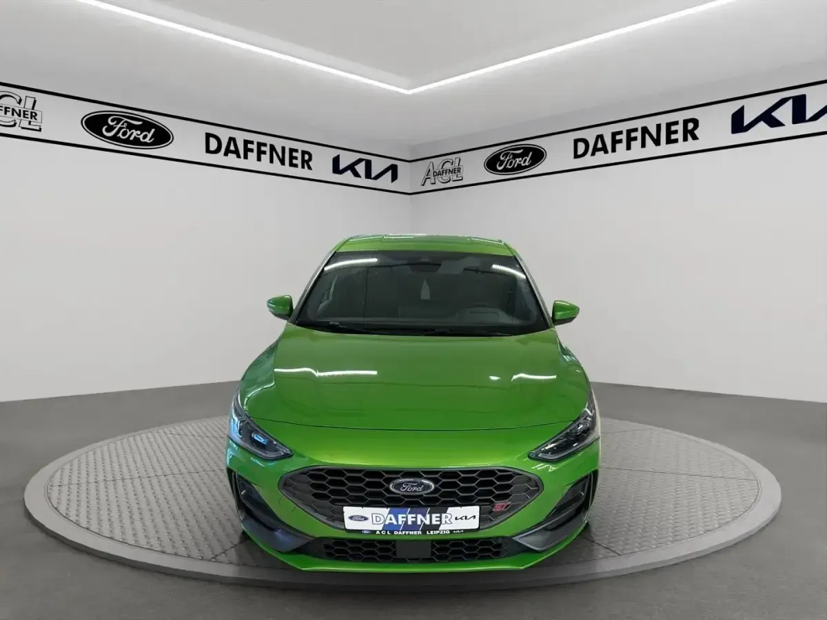 Brugt Ford Focus ST 280 HK (205 kW) 2023 Grøn Sedan