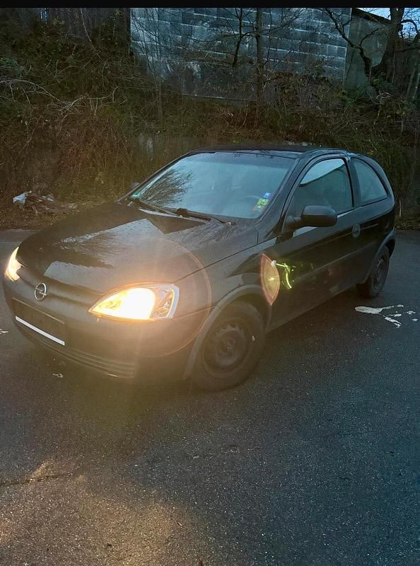 Schwarz Gebraucht 2001 Opel Corsa Kleinwagen | 600 € (Guter Preis) - Bild 1/4