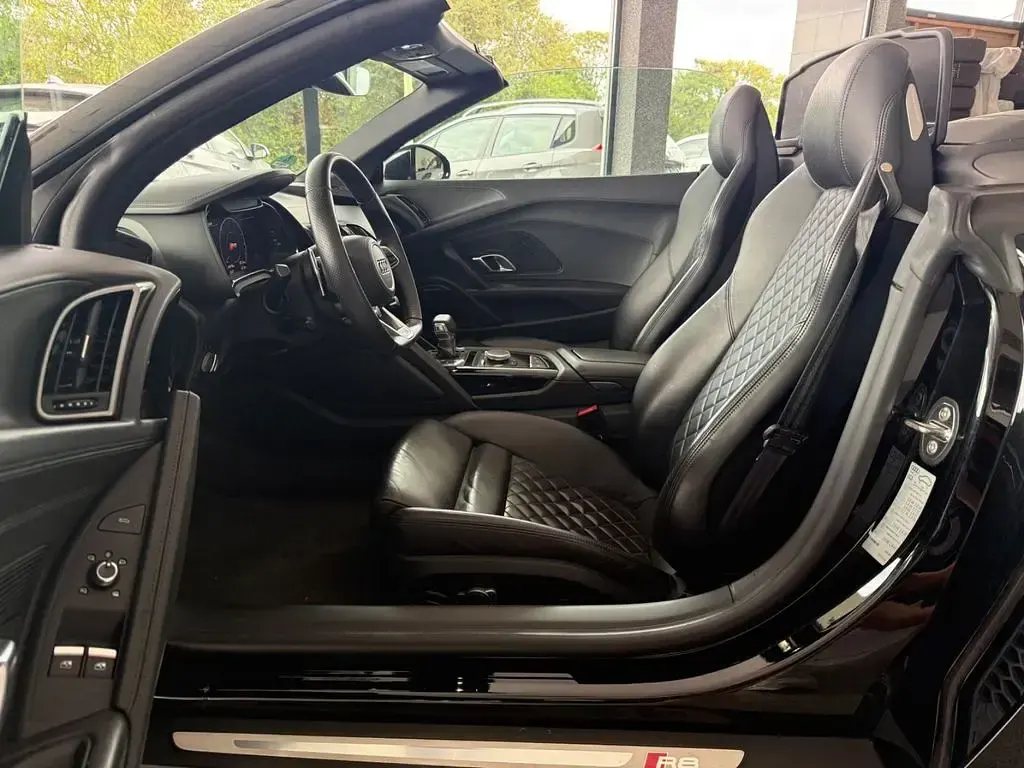 Gebraucht Audi R8 Spyder Sport 540 PS (397 kW) 2017 Schwarz Cabrio