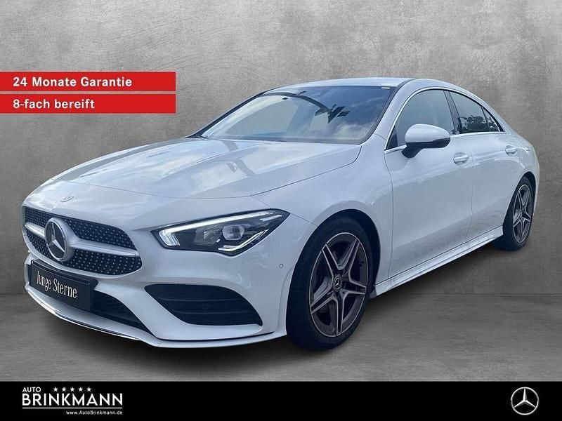 Weiß Gebraucht 2022 Mercedes CLA200 AMG line Coupé | 33.980 € (Fairer Preis) - Bild 1/4