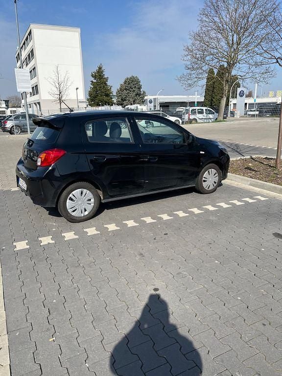 Gebraucht Mitsubishi Space Star Select 71 PS (52 kW) 2024 Schwarz Kleinwagen