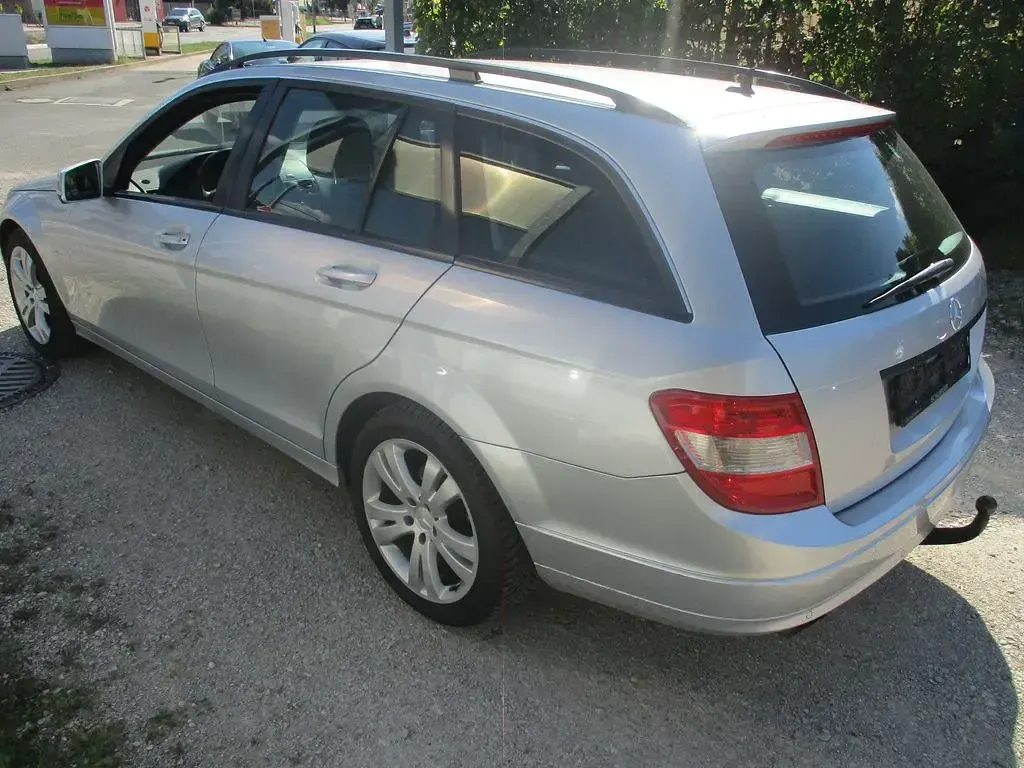 Gebraucht Mercedes C180 156 PS (114 kW) 2010 Silber Kombi