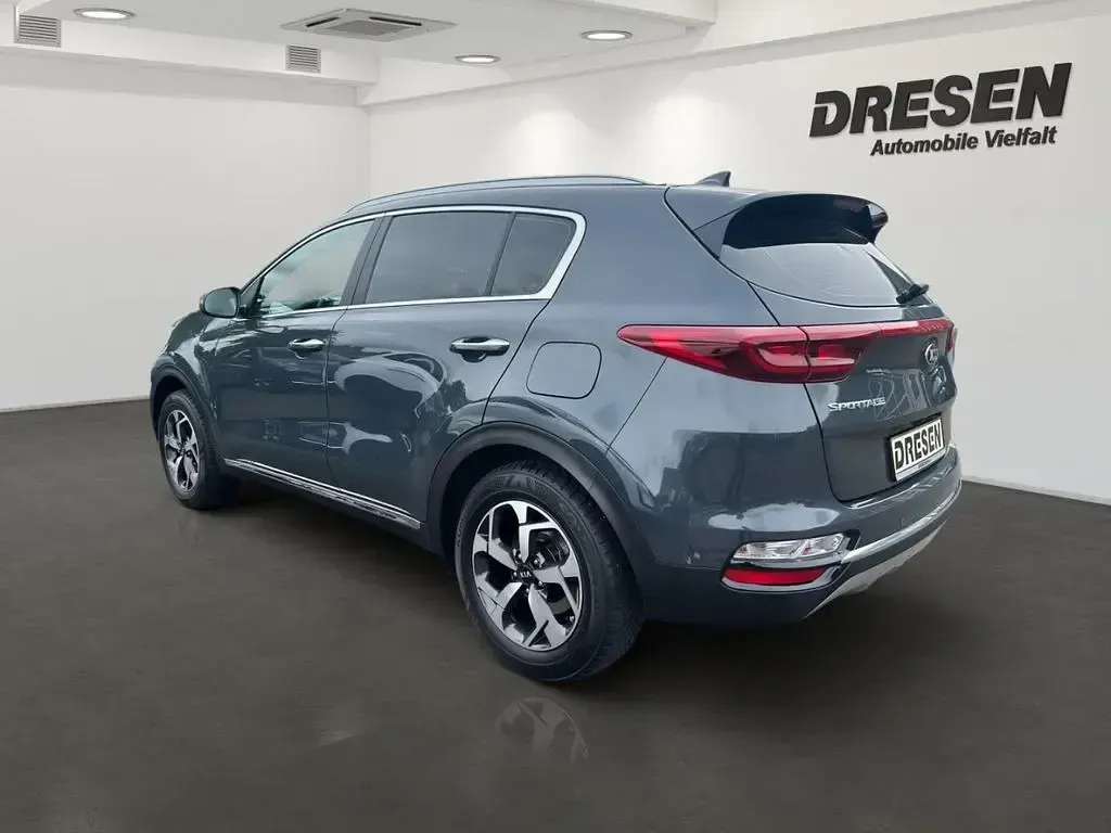Gebraucht Kia Sportage Vision 132 PS (97 kW) 2021 Grau SUV