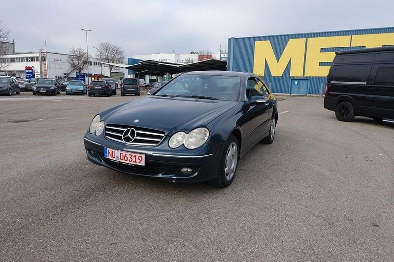 Gebraucht Mercedes CLK220 150 PS (110 kW) 2006 Schwarz Coupé