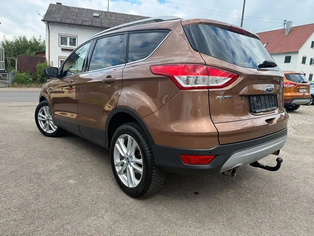 Gebraucht Ford Kuga Titanium 150 PS (110 kW) 2013 Braun SUV