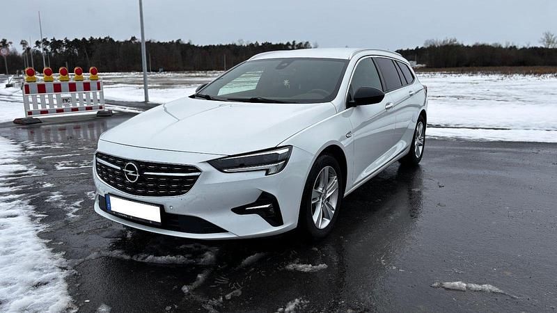 Gebraucht Opel Insignia 170 PS (125 kW) 2021 Weiß Kombi