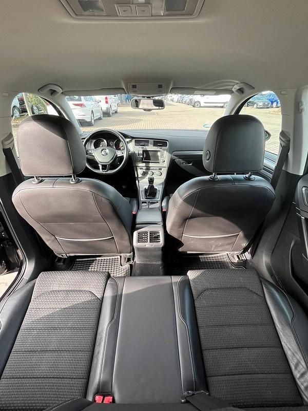 Gebraucht VW Golf VII 140 PS (102 kW) 2012 Schwarz Limousine