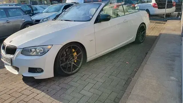 Gebraucht BMW 335 Cabriolet M Sport 306 PS (225 kW) 2012 Weiß Cabrio