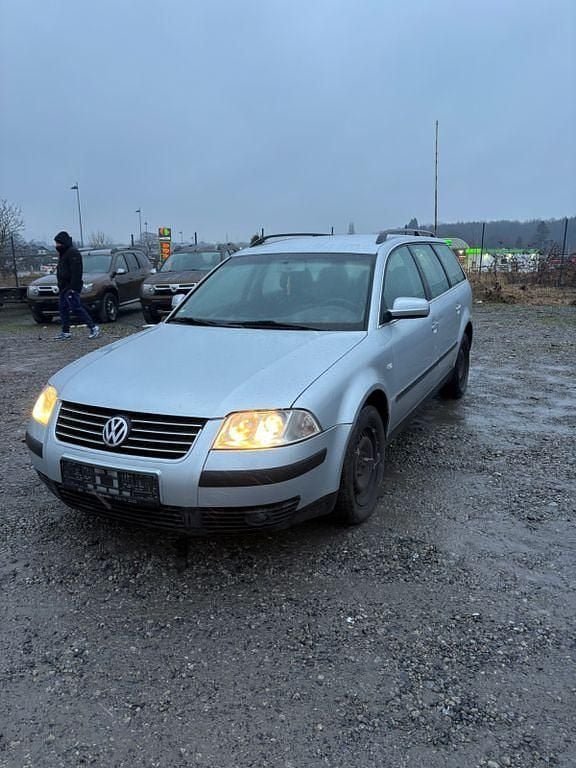 Gebraucht VW Passat Comfortline 102 PS (75 kW) 2001 Silber Kombi