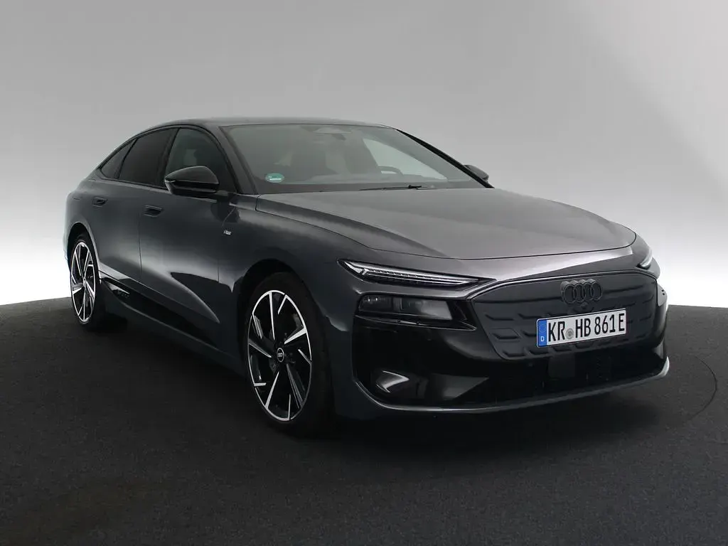 Używany Audi e-tron Performance 269 kW (367 KM) 2025 Szary SUV