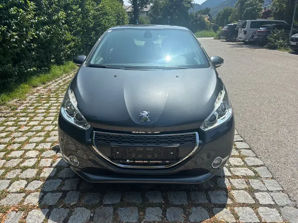 Gebraucht Peugeot 208 Allure 95 PS (69 kW) 2012 Grau Kleinwagen