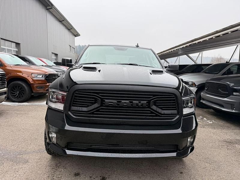 Gebraucht Dodge Ram 401 PS (294 kW) 2020 Schwarz Pickup