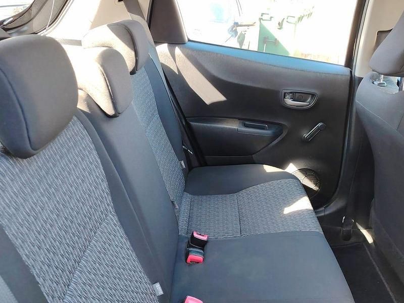 Gebraucht Toyota Yaris Edition 69 PS (50 kW) 2014 Schwarz Kleinwagen