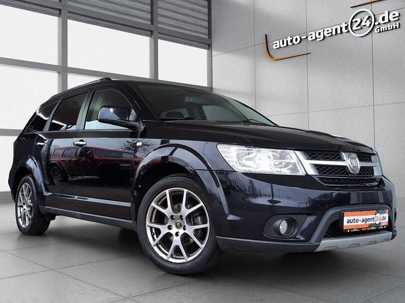 Gebraucht Fiat Freemont Lounge 170 PS (125 kW) 2012 Dunkelblau metallic SUV