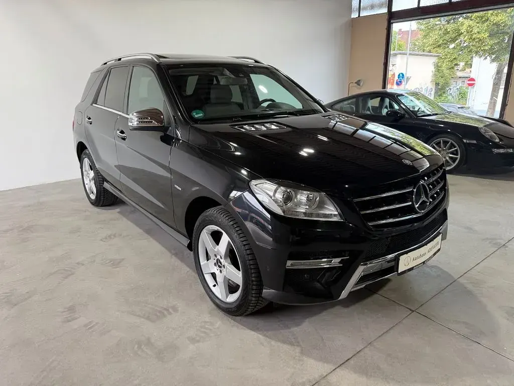 Gebraucht Mercedes ML350 AMG 306 PS (225 kW) 2012 Schwarz SUV
