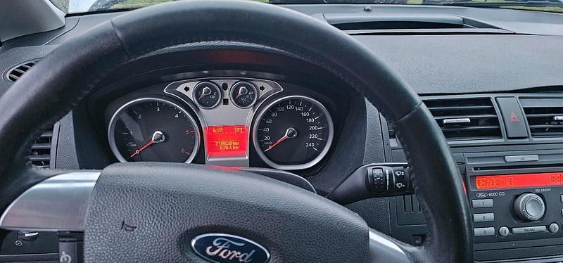 Gebraucht Ford C-MAX 109 PS (80 kW) 2010 Silber Van / Kleinbus