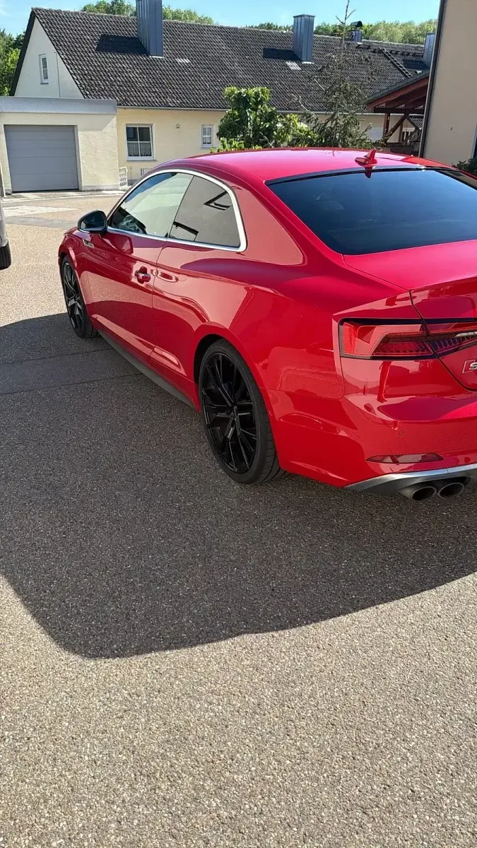 Gebraucht Audi S5 Design 354 PS (260 kW) 2017 Rot Coupé