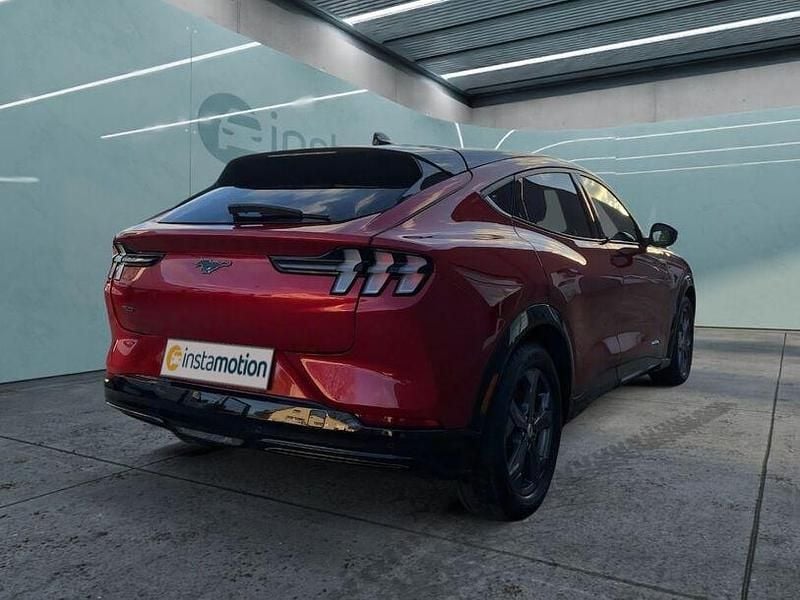 Gebraucht Ford Mustang Mach-E 258 kW (351 PS) 2022 Rot SUV