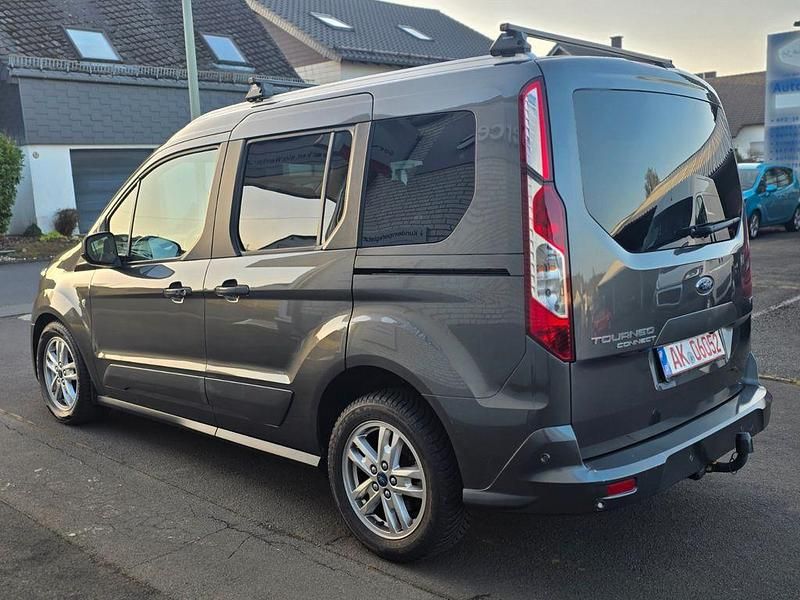 Gebraucht Ford Tourneo Connect Titanium 120 PS (88 kW) 2018 Grau Van / Kleinbus