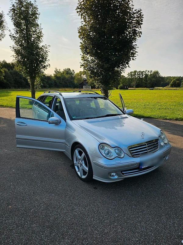 Silber Gebraucht 2006 Mercedes C350 Kombi | 6.800 € (Fairer Preis) - Bild 1/4